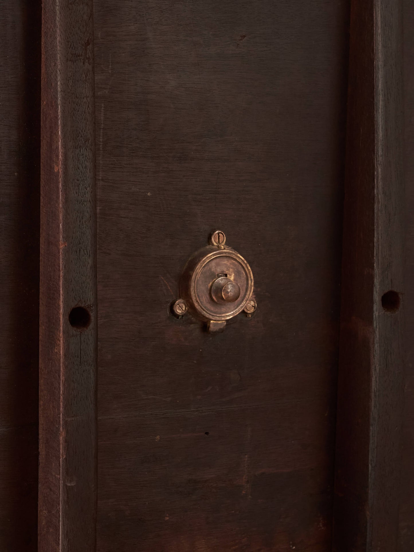 Georgian mahogany tilt-top circular table