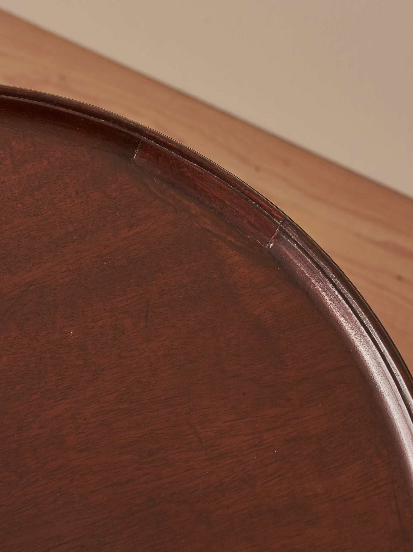 Victorian circular wine table on splayed legs