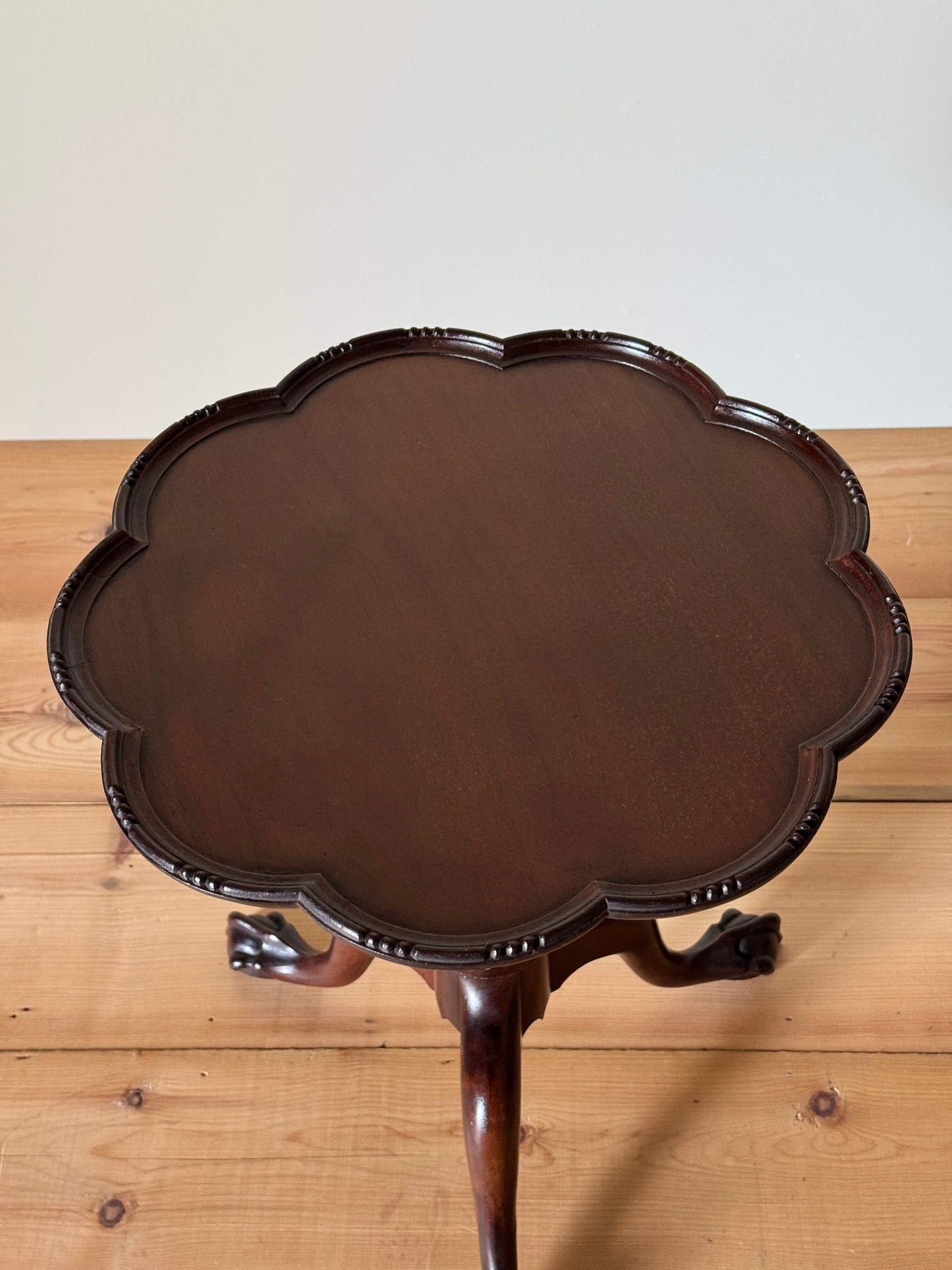 Victorian mahogany scalloped occasional table