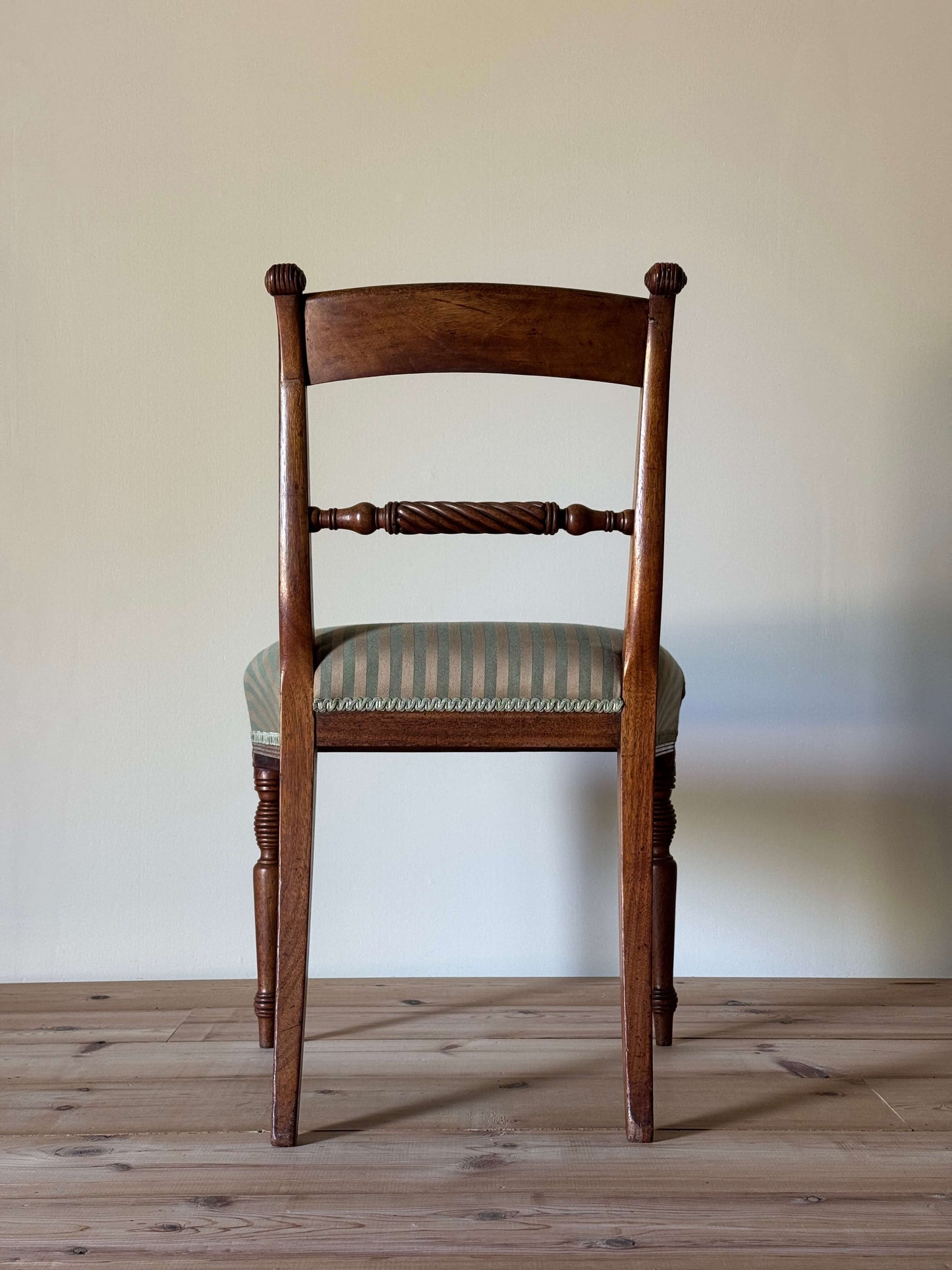 Set of six Victorian rope-twist mahogany dining chairs