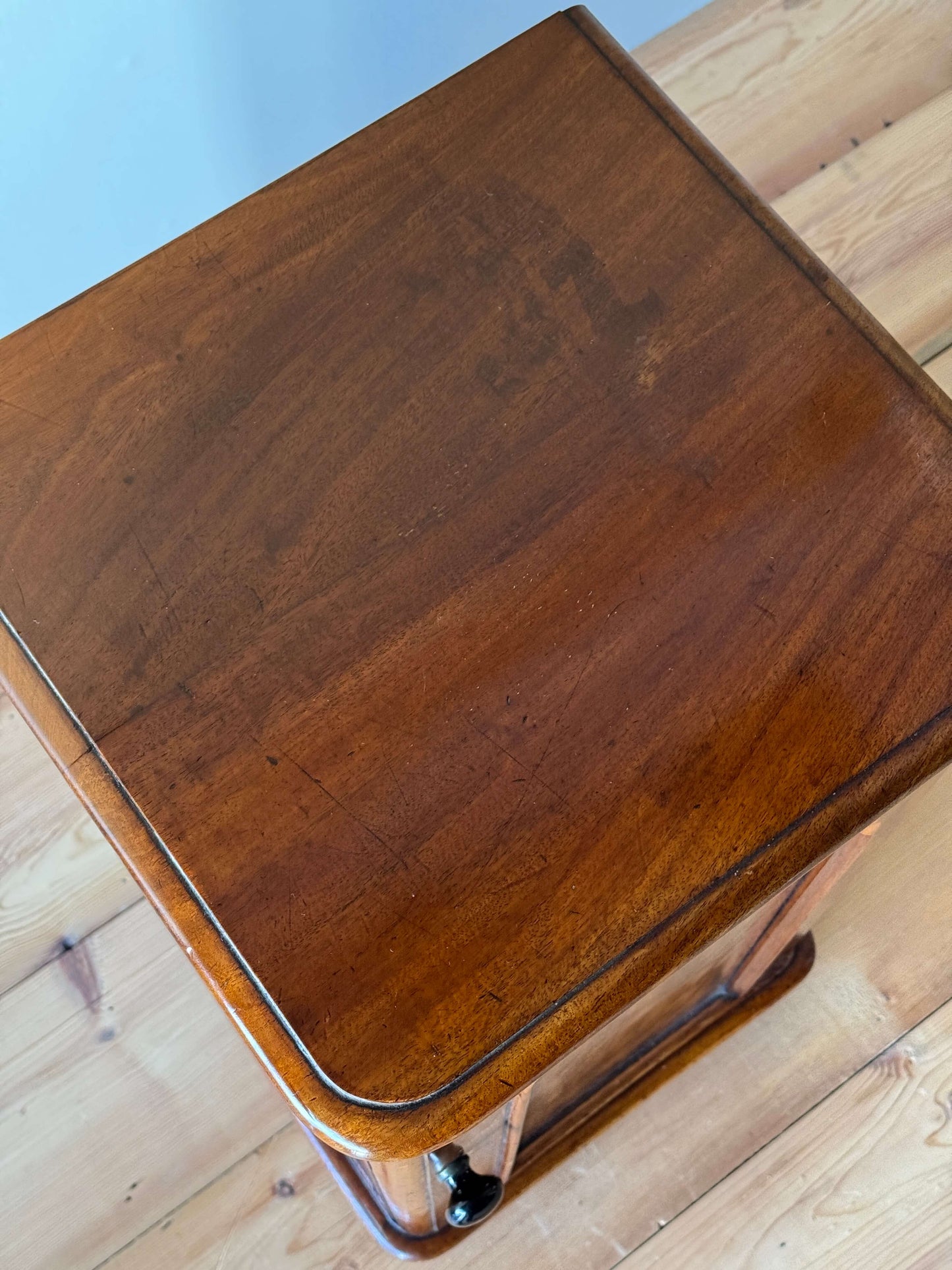 Victorian mahogany bedside cabinet