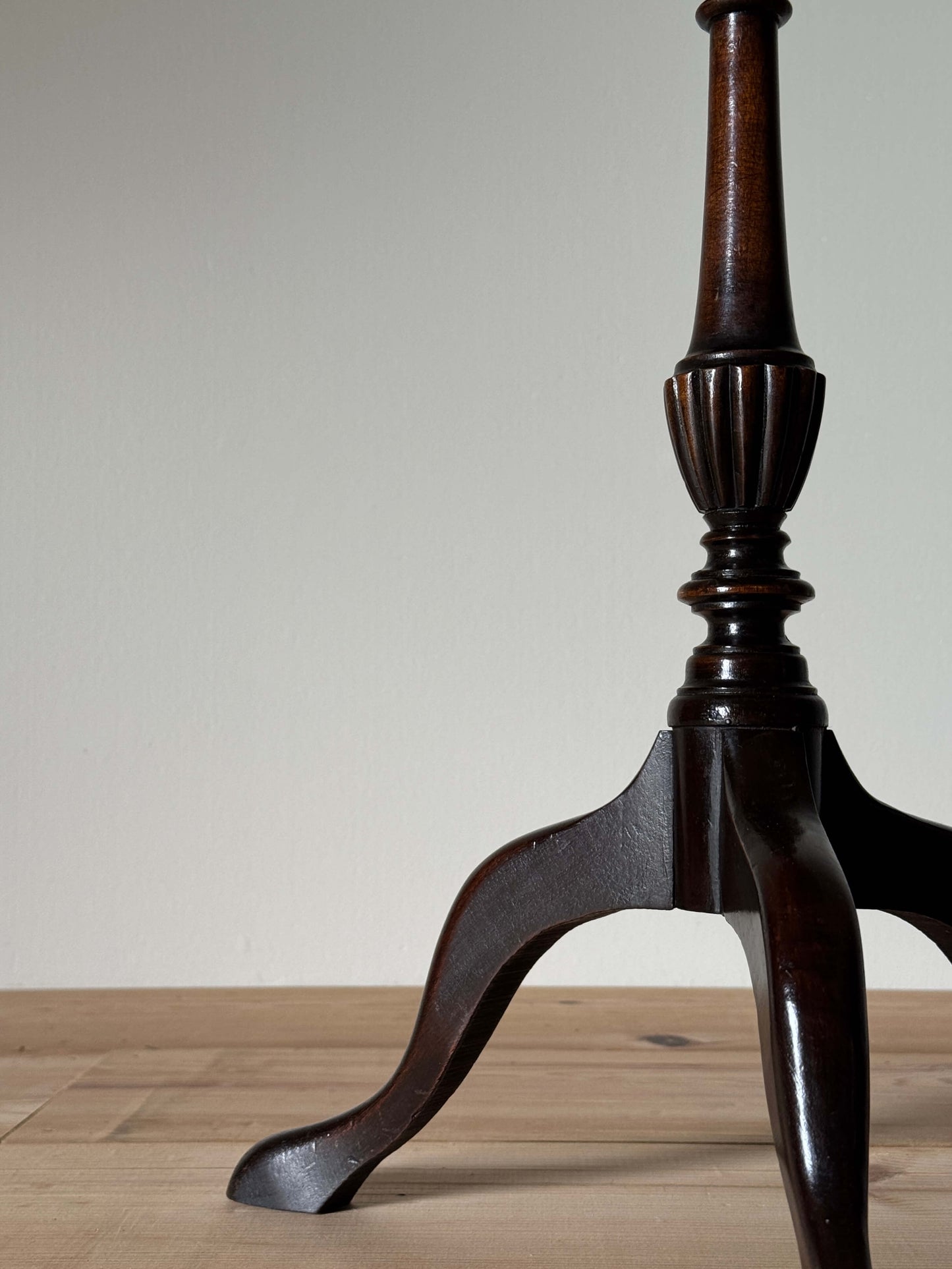 Victorian mahogany wine table