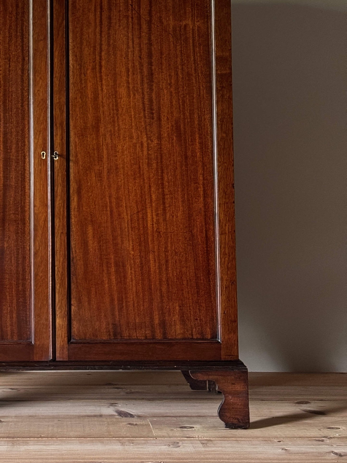 Edwardian mahogany linen cupboard