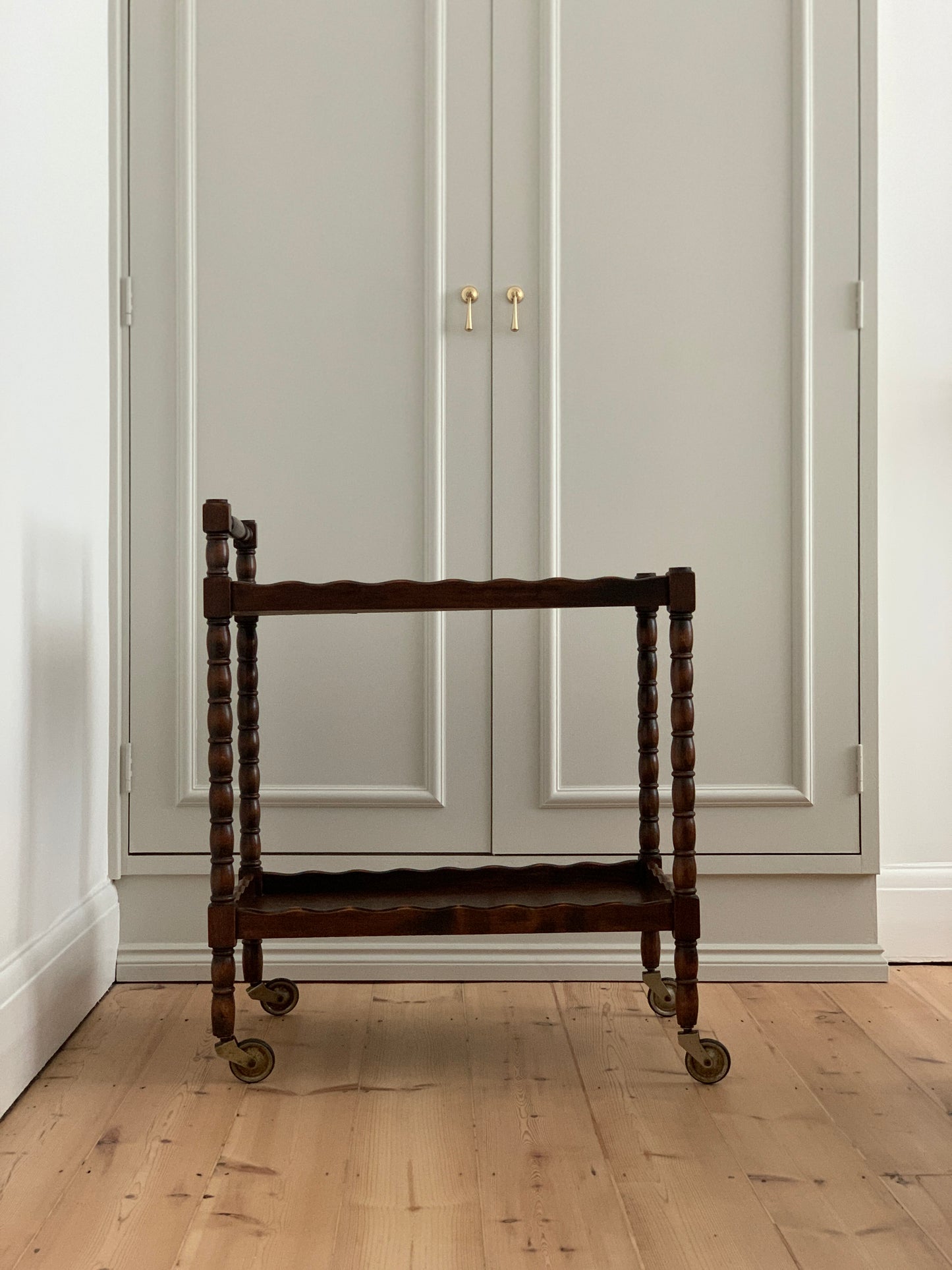 French vintage scalloped bar cart with bobbin detail