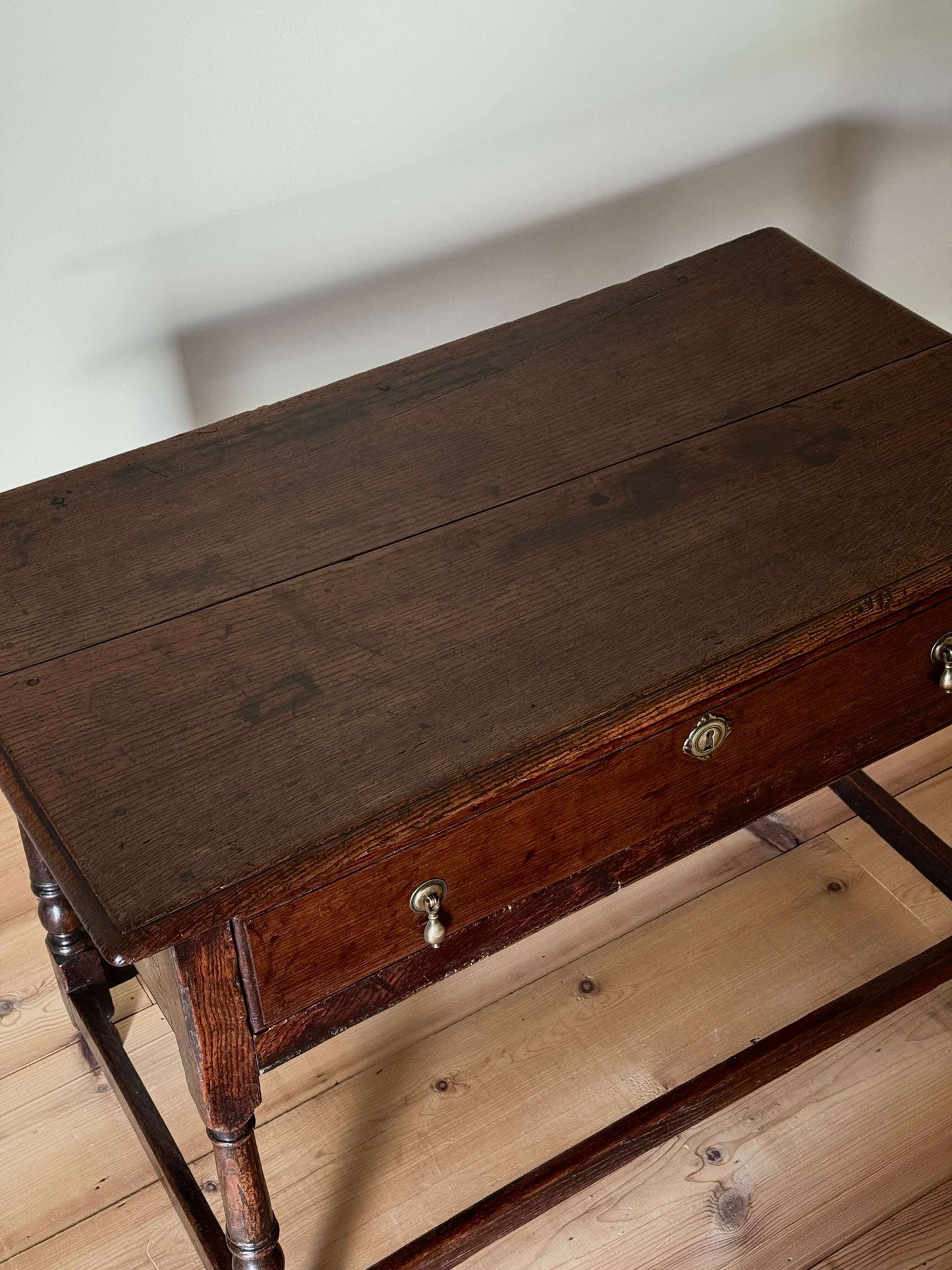 Early Georgian console table with drawer