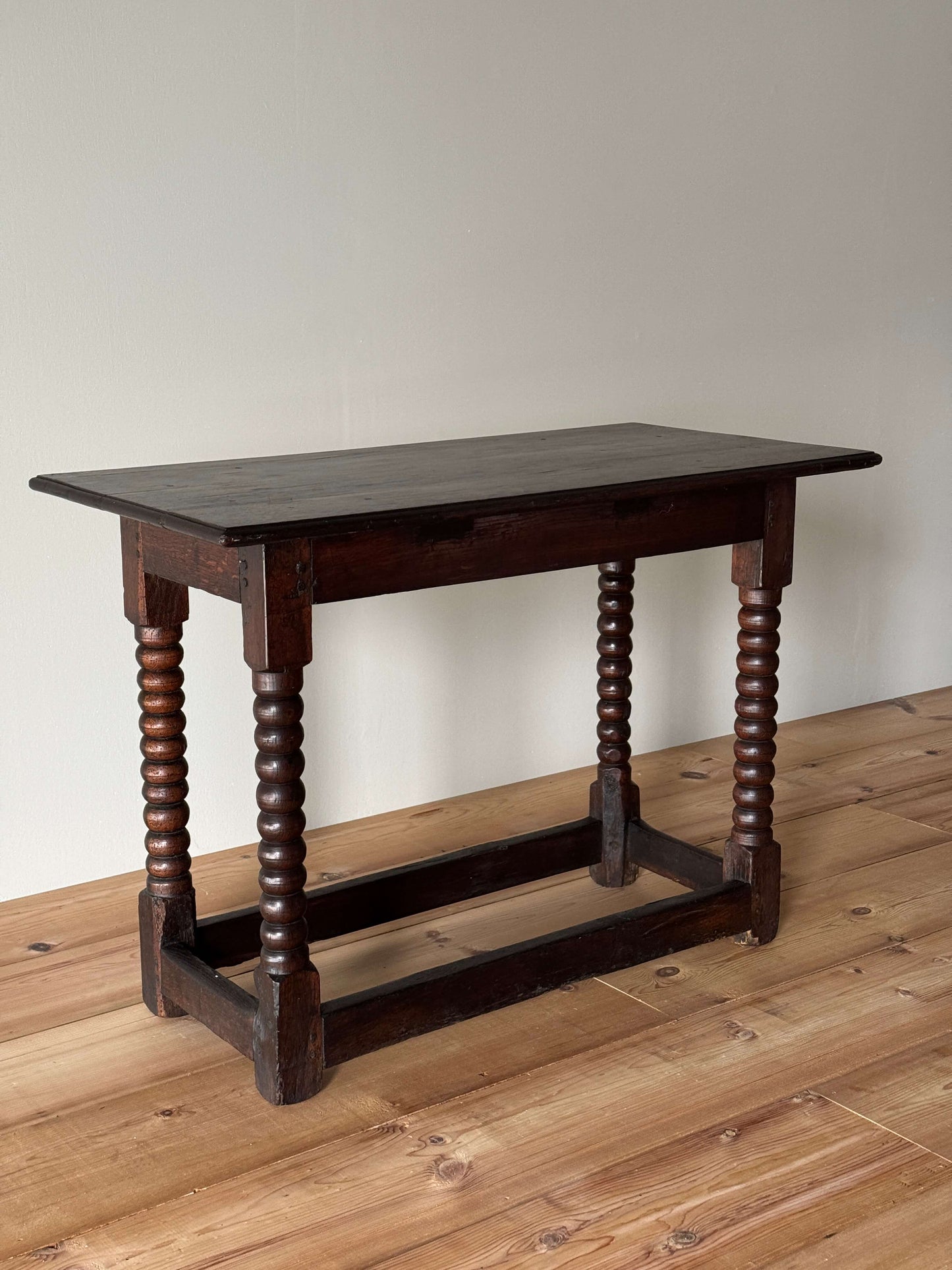 Georgian bobbin console table