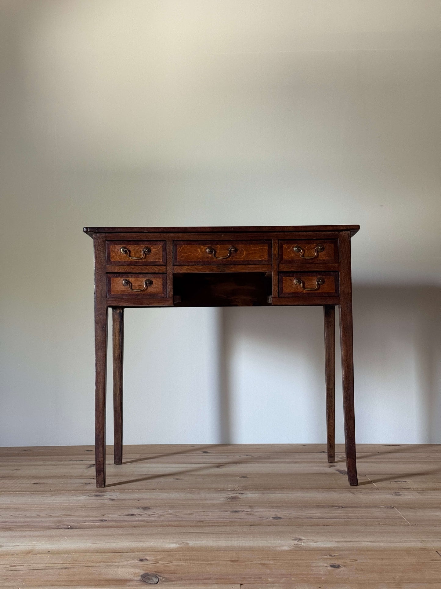 Georgian oak lowboy