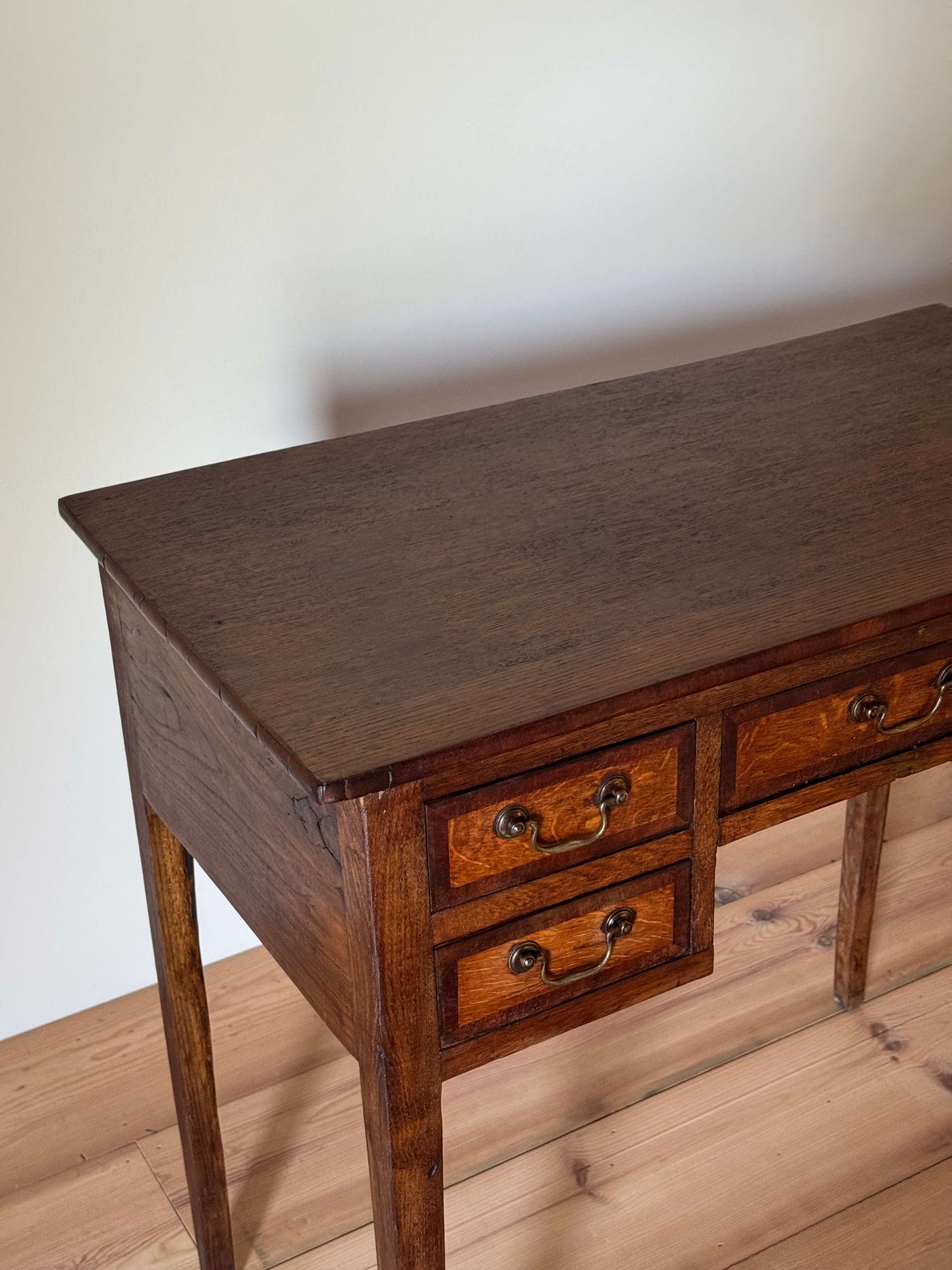 Georgian oak lowboy