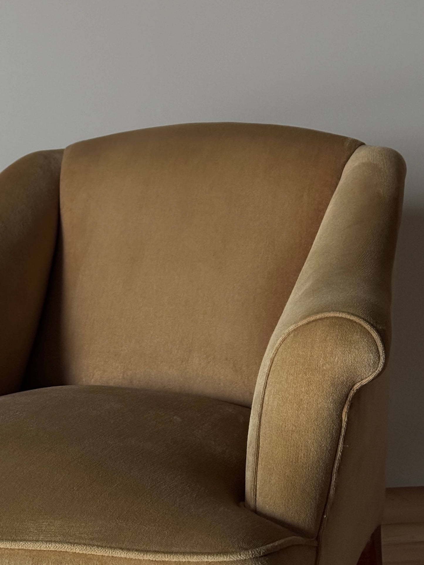 Pair of Edwardian armchairs on castors