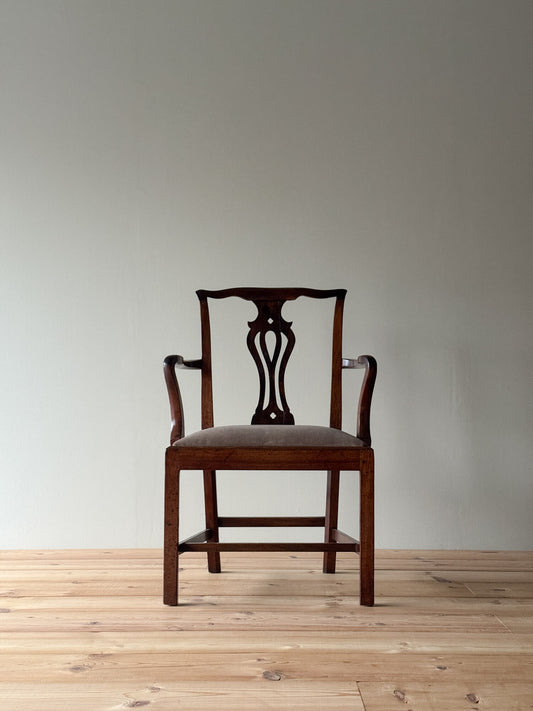 Georgian mahogany armchair with upholstered seat