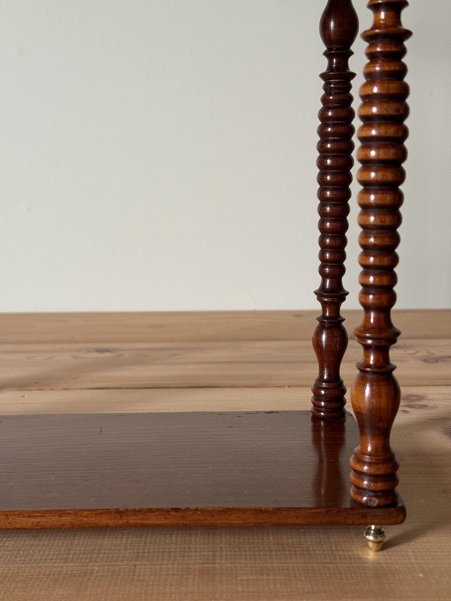French mahogany bobbin wall shelf