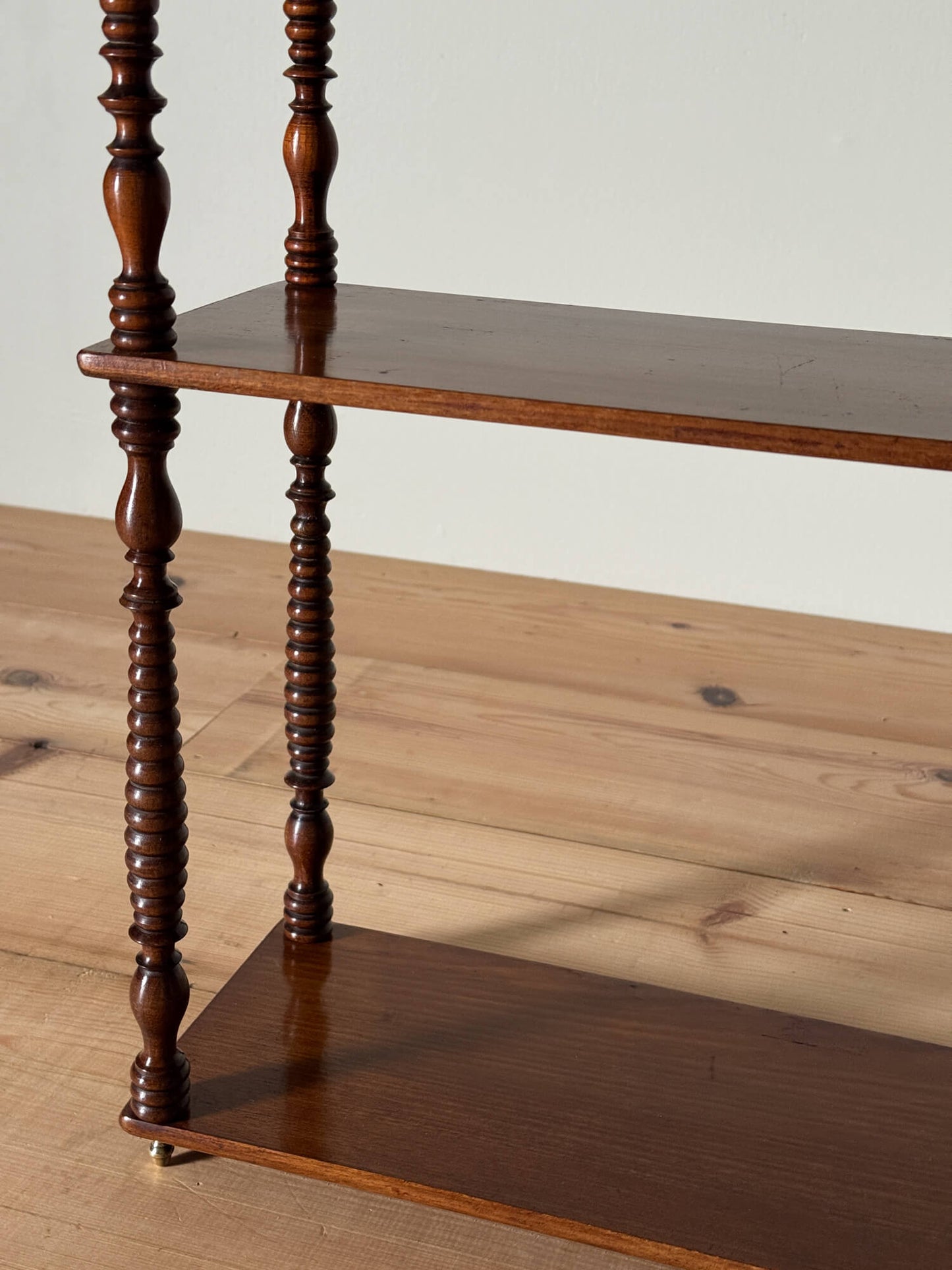 French mahogany bobbin wall shelf