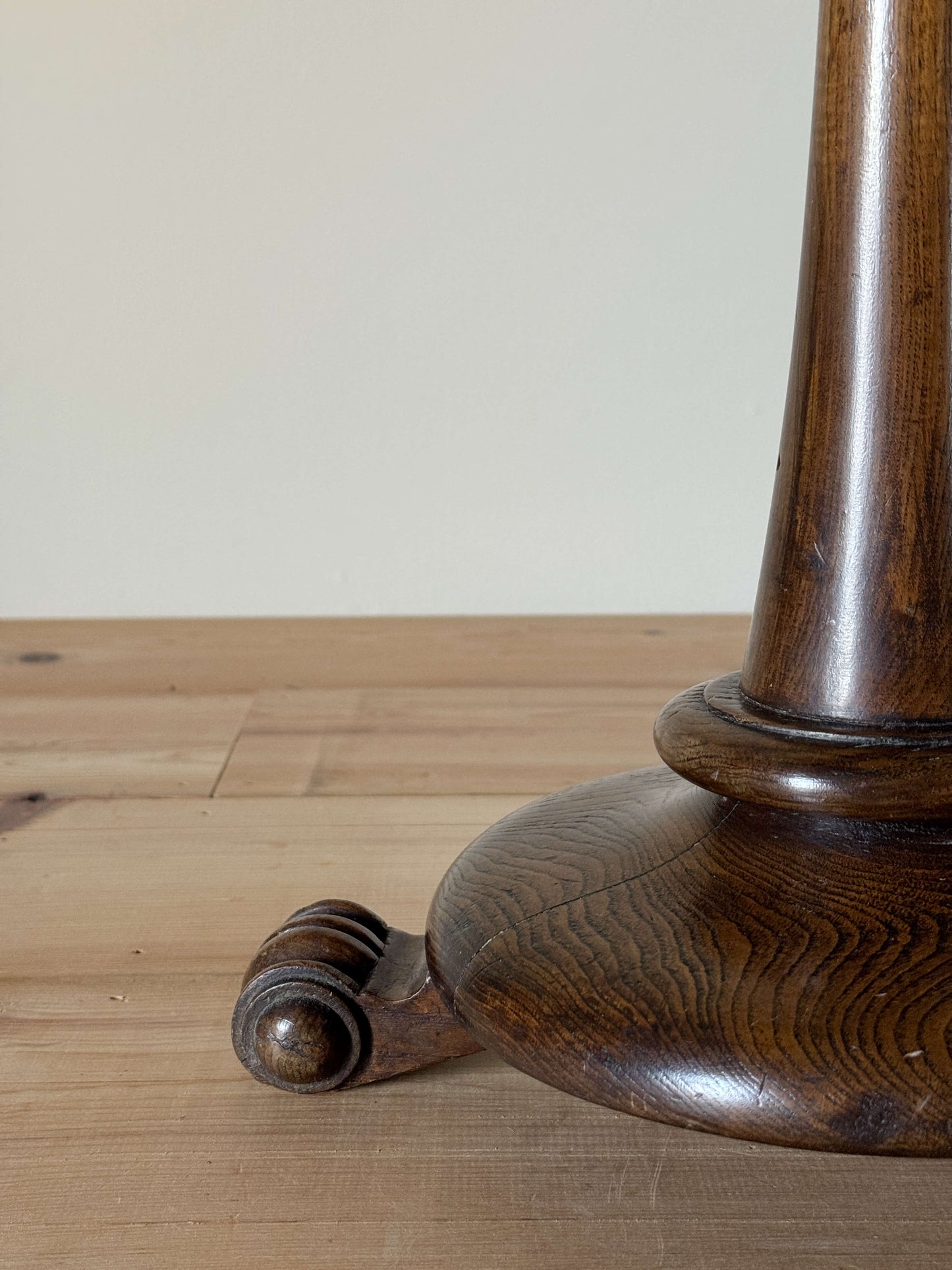 Late Victorian chestnut side table