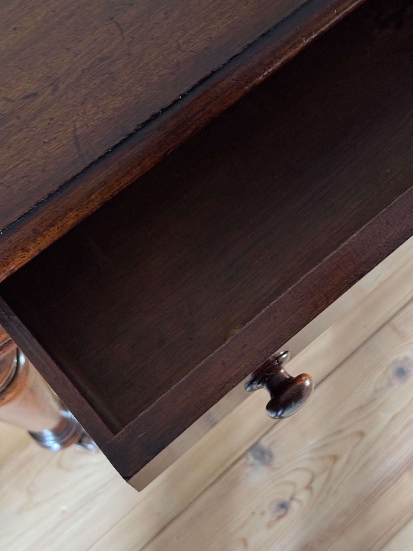 Victorian mahogany desk on ceramic castors