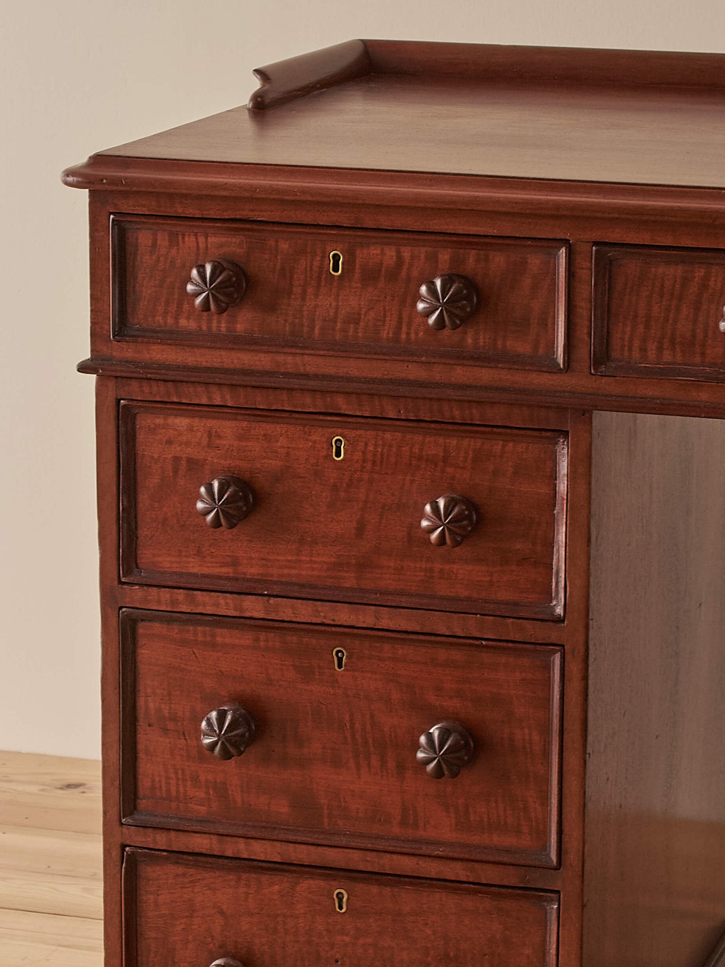 Regency mahogany fiddleback twin pedestal desk