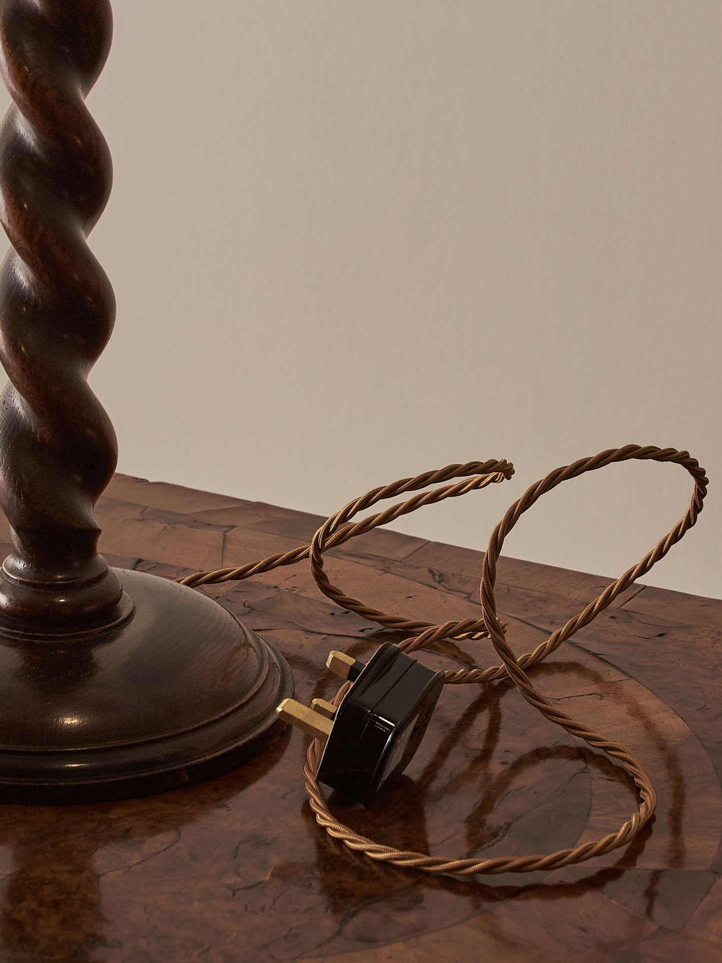 Vintage oak barley twist table lamp