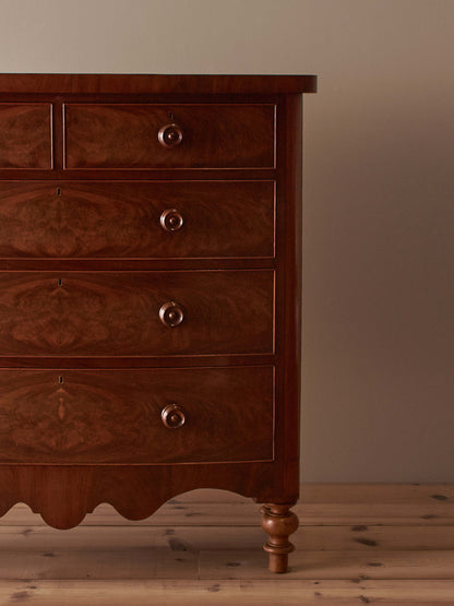 Antique Victorian mahogany bow-fronted chest of drawers