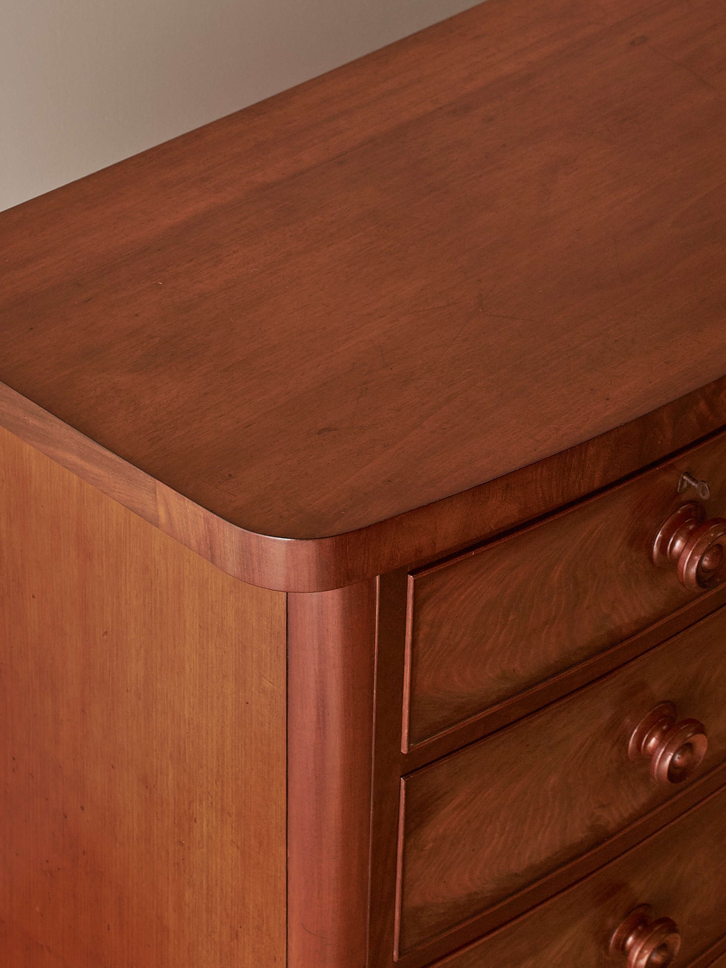 Antique Victorian mahogany bow-fronted chest of drawers