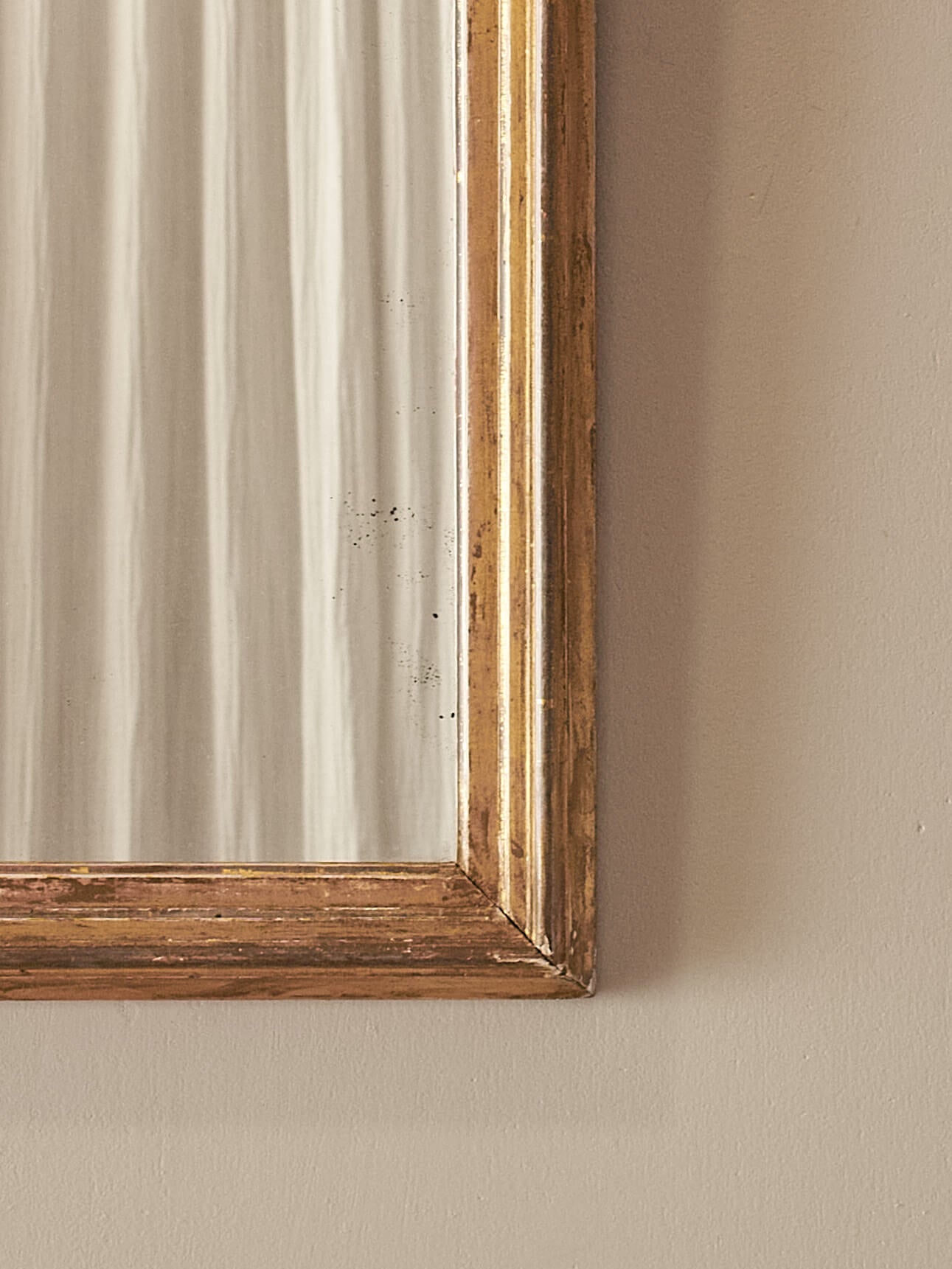 Small antique gilt mirror