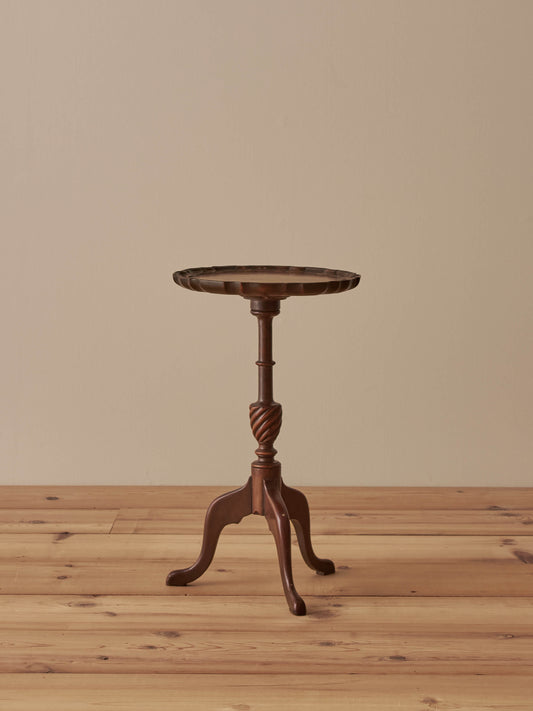 Vintage beech scalloped side table