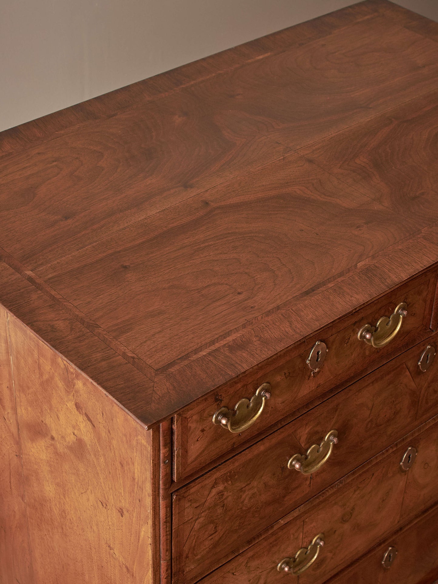 George I figured walnut chest of drawers