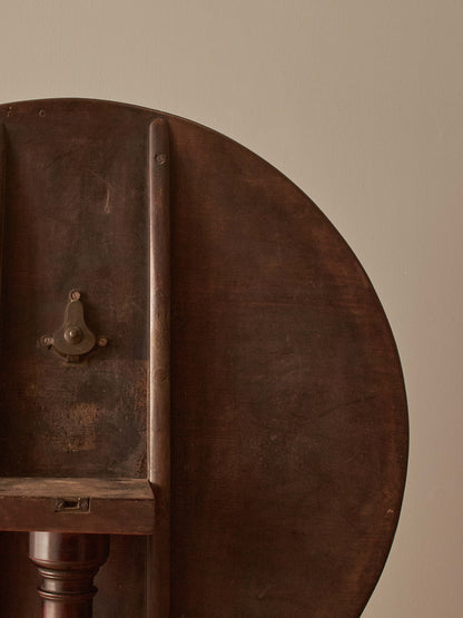 Antique Georgian mahogany tilt top table