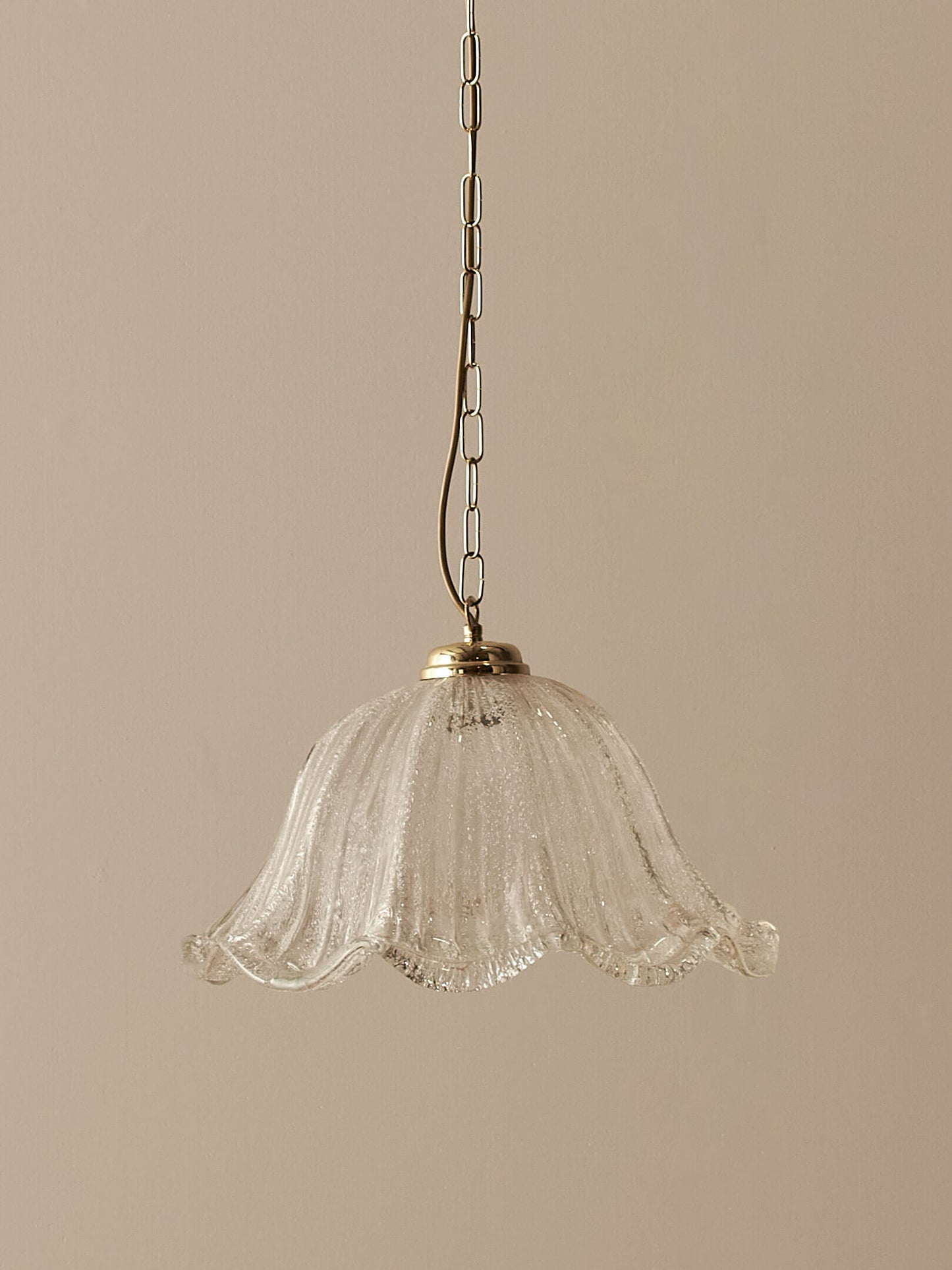 Vintage Italian Murano fluted glass pendant