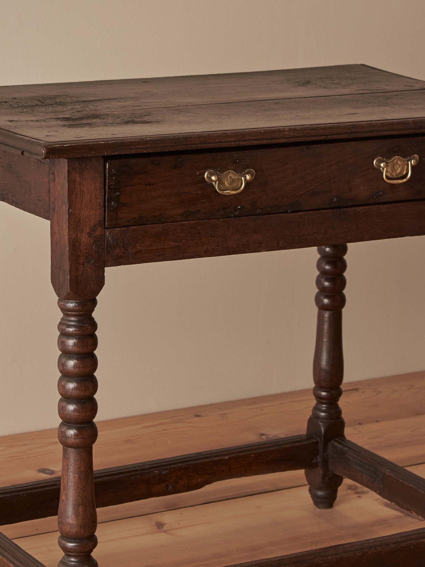 17th-century oak side table with bobbin supports