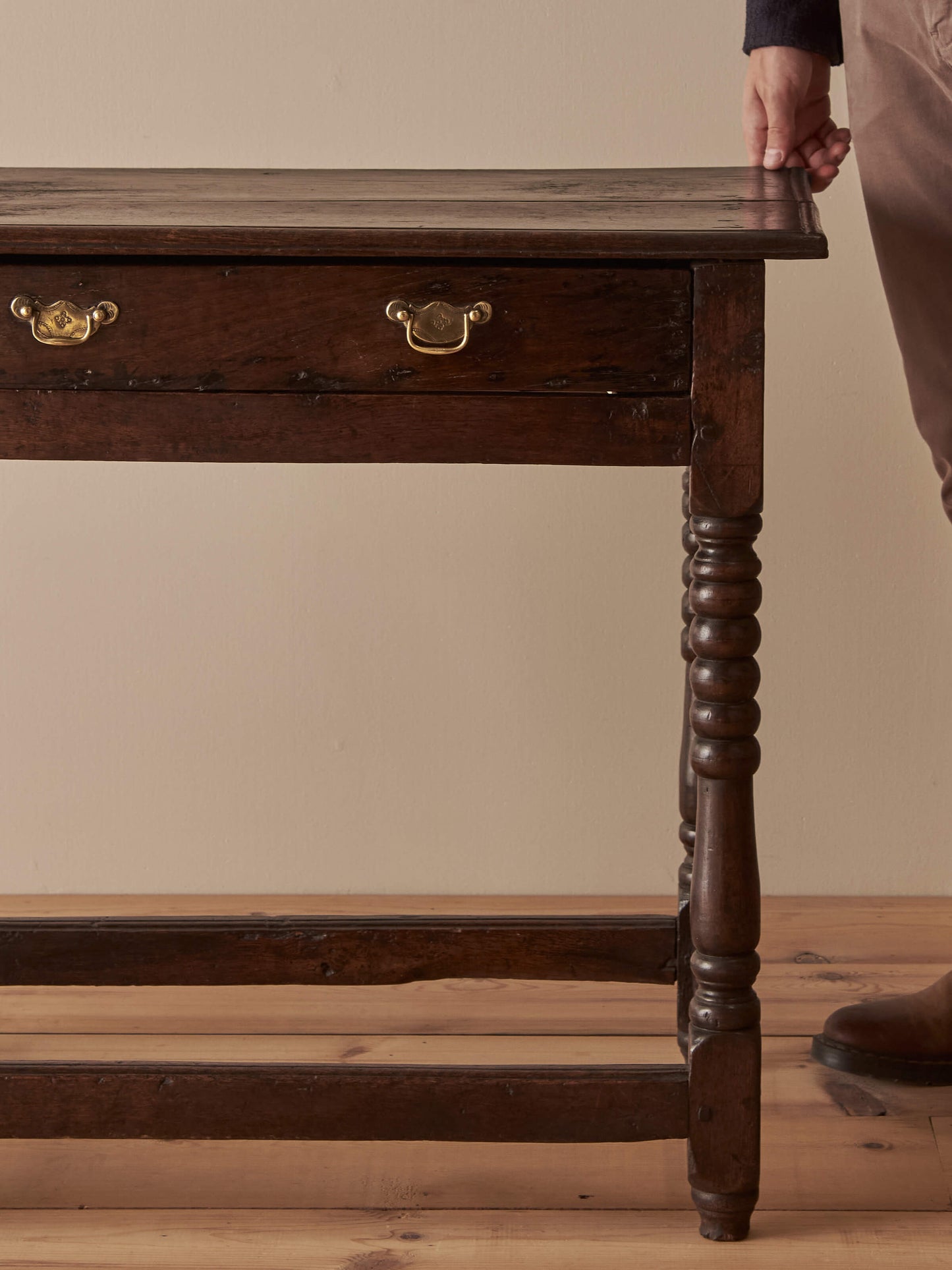 17th-century oak side table with bobbin supports