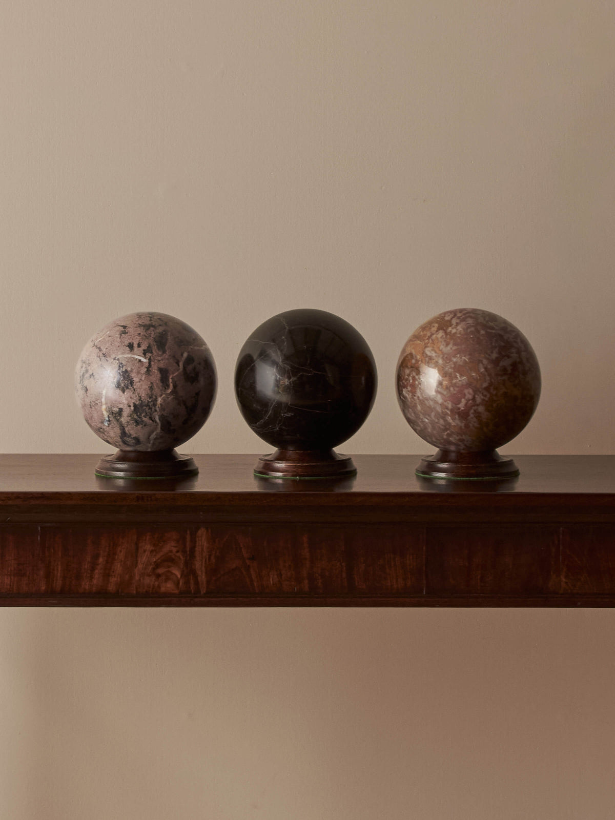 Regency Grand Tour specimen marble sphere