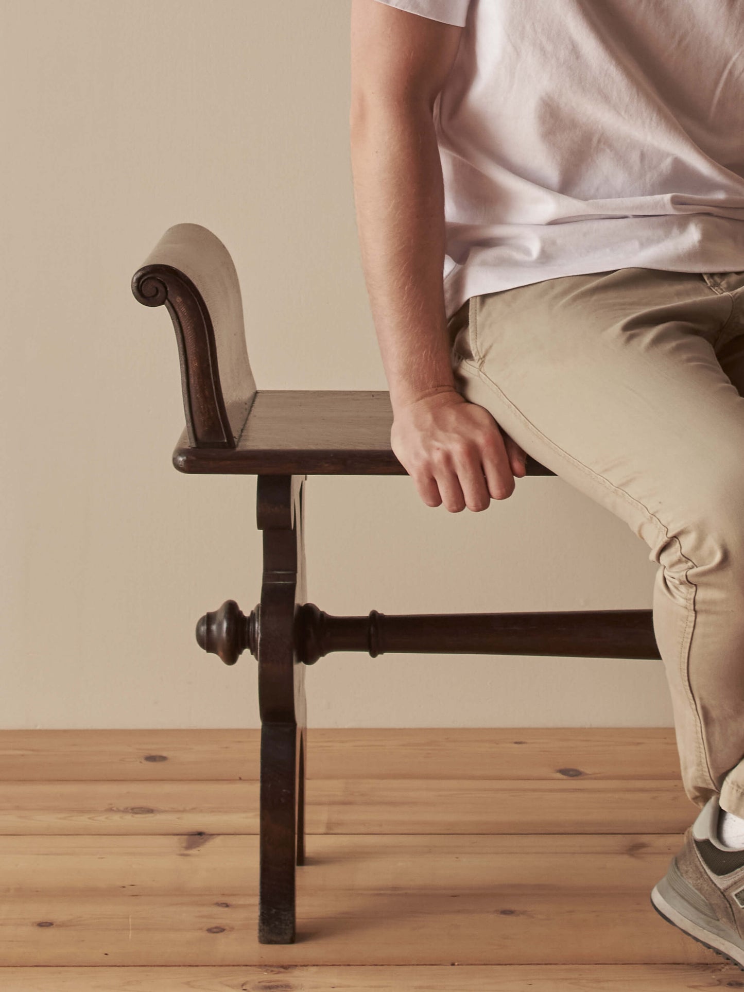 Vintage oak hall bench with scrolled arms
