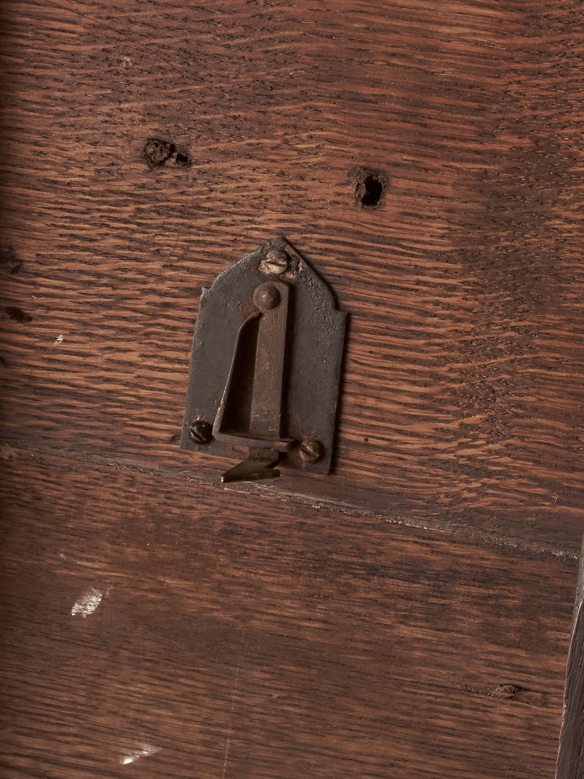 Antique circular oak tilt-top table