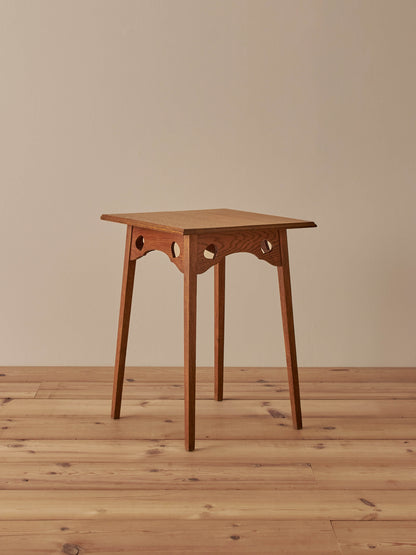 Arts and Crafts blonde oak side table