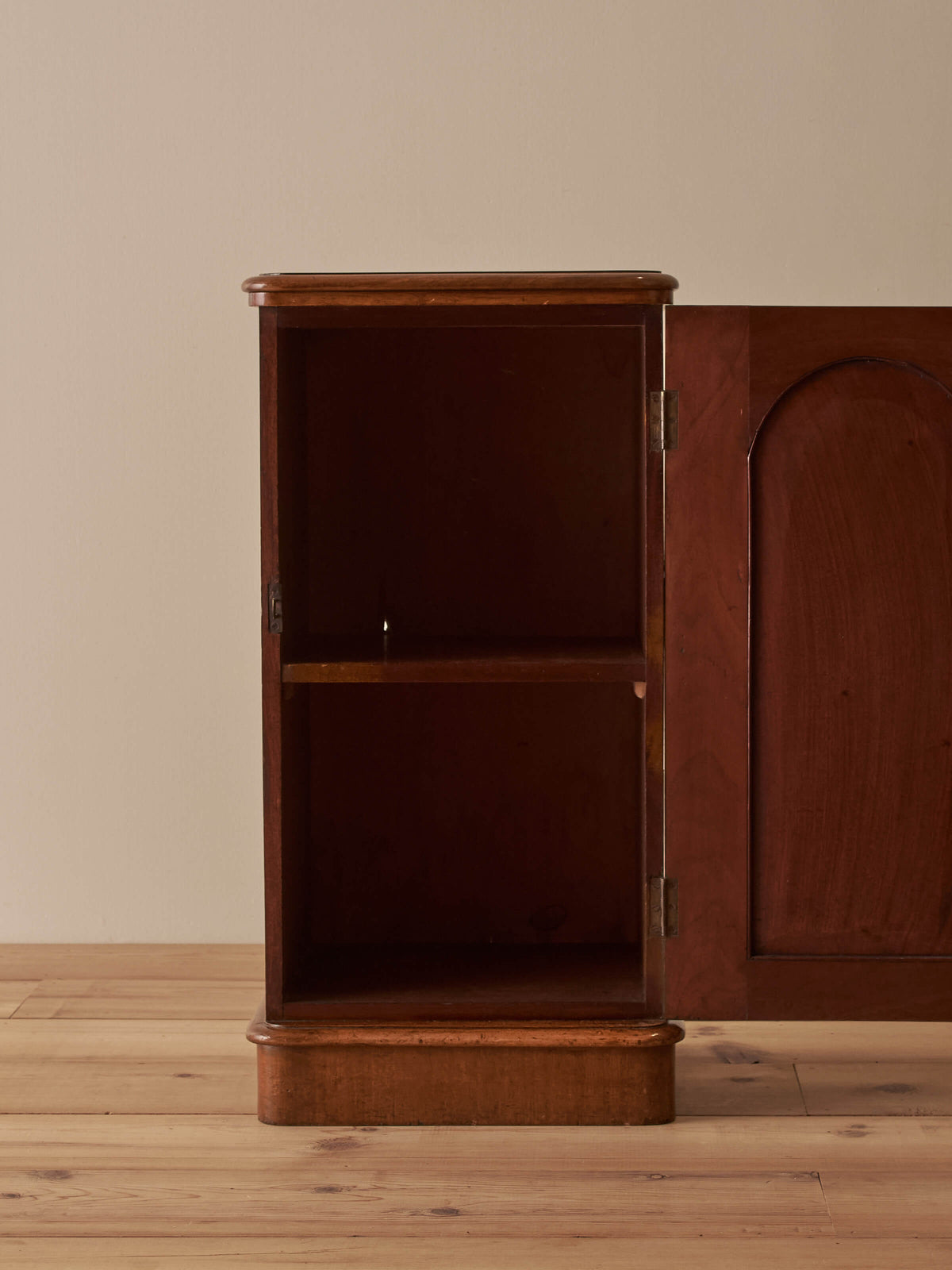 Victorian mahogany bedside cabinet