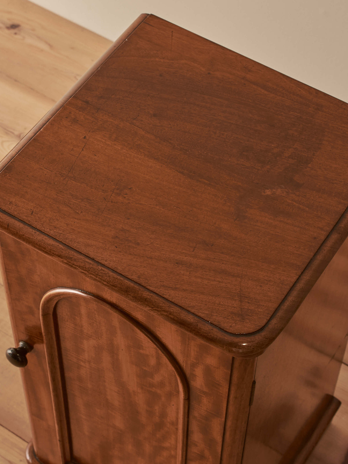 Victorian mahogany bedside cabinet