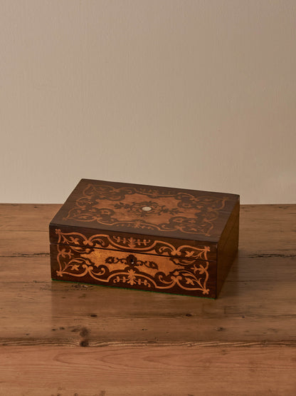 Early Victorian rosewood marquetry box