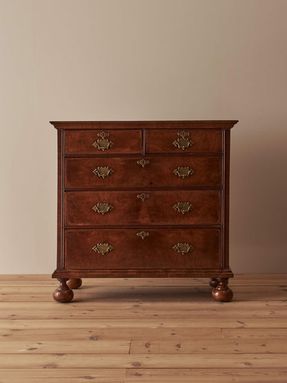 18th century walnut chest of drawers on bun feet