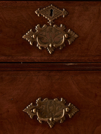 18th century walnut chest of drawers on bun feet