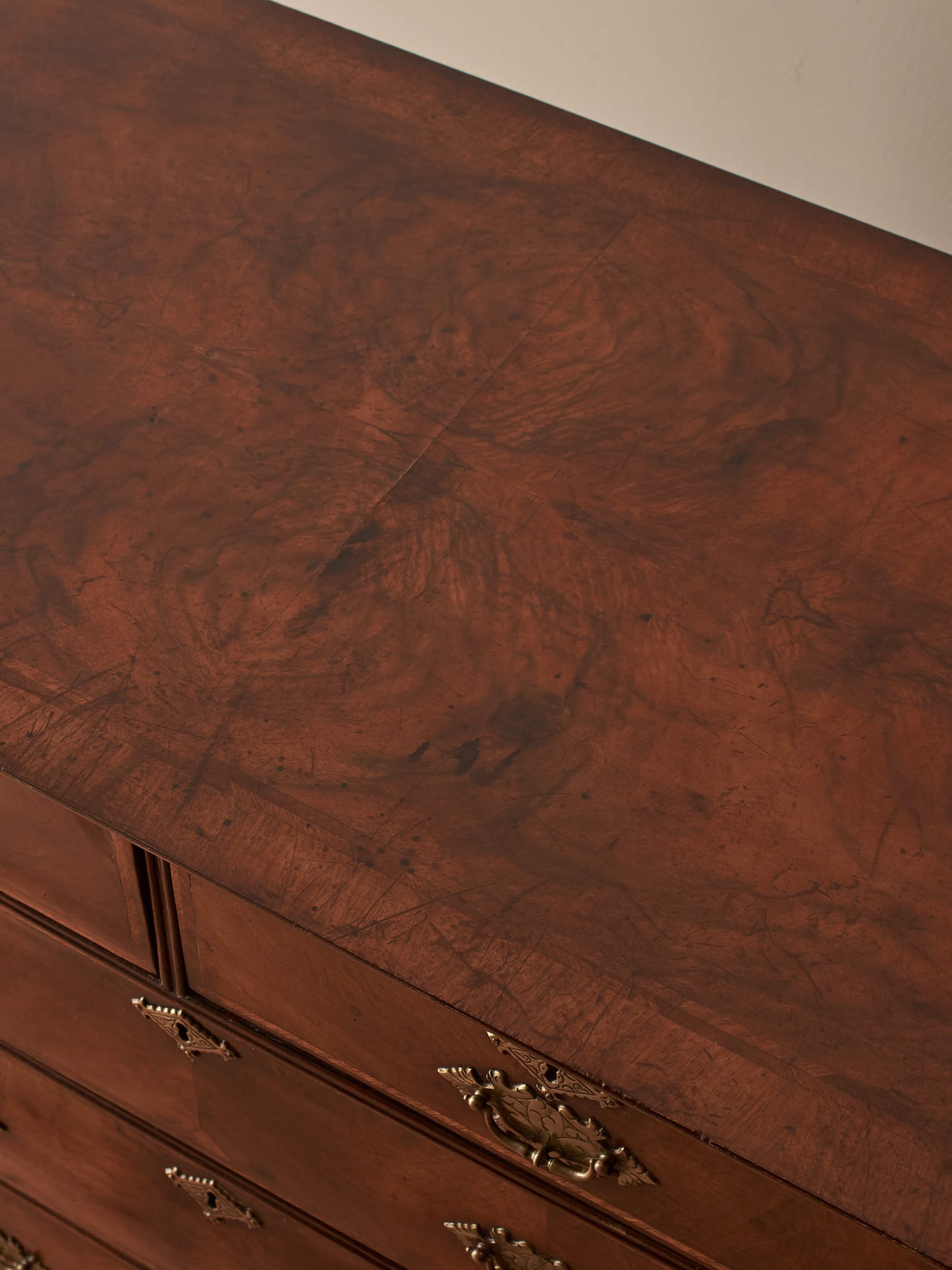18th century walnut chest of drawers on bun feet