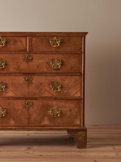 George II walnut crossbanded chest of drawers