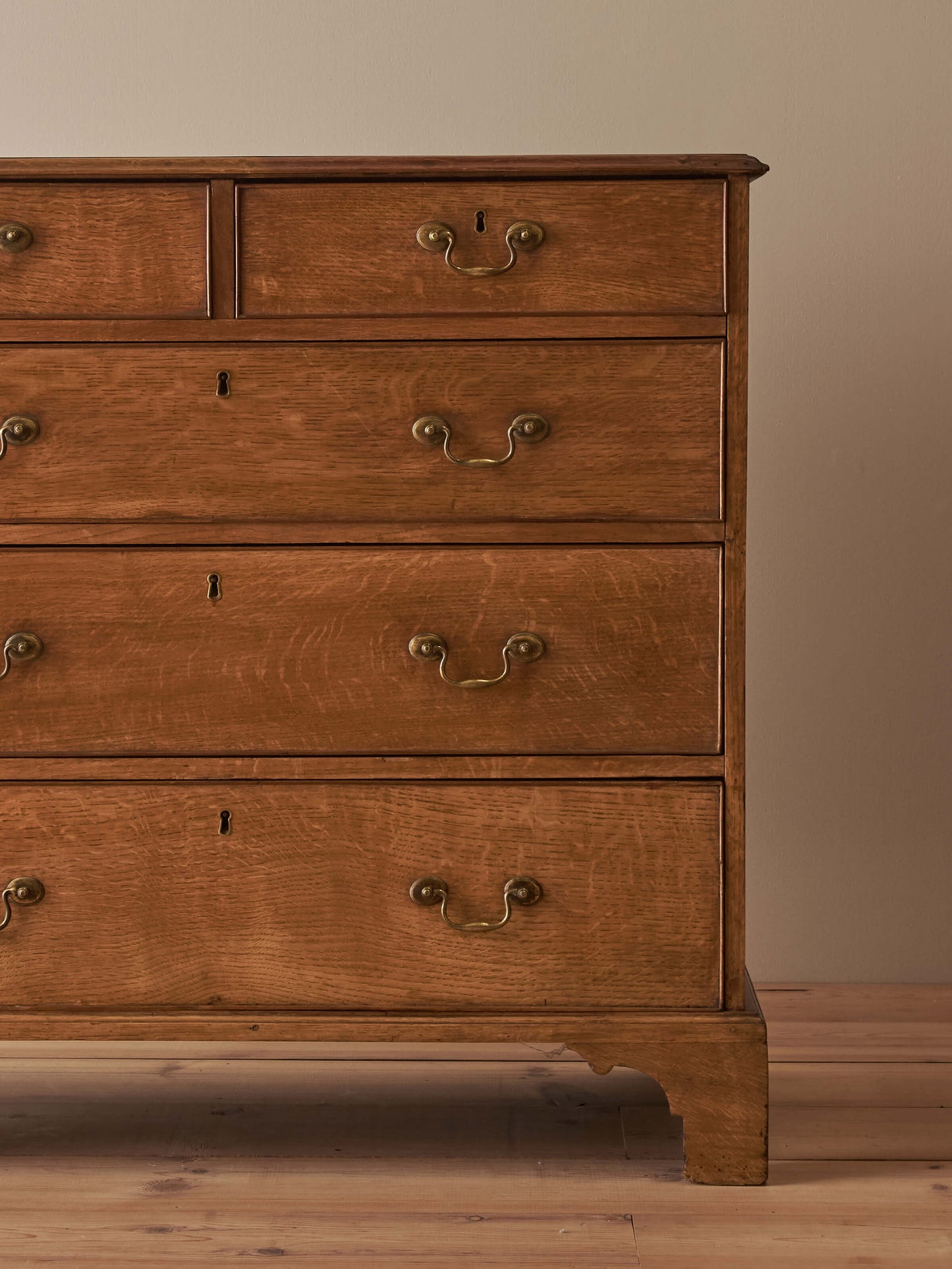 Georgian blonde oak chest of drawers