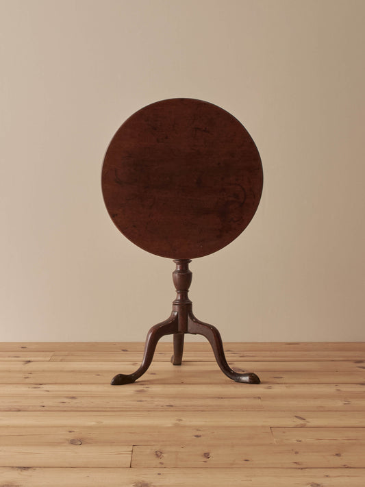 Georgian mahogany circular tilt-top table