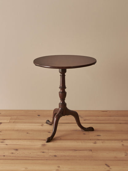 Georgian mahogany circular tilt-top table