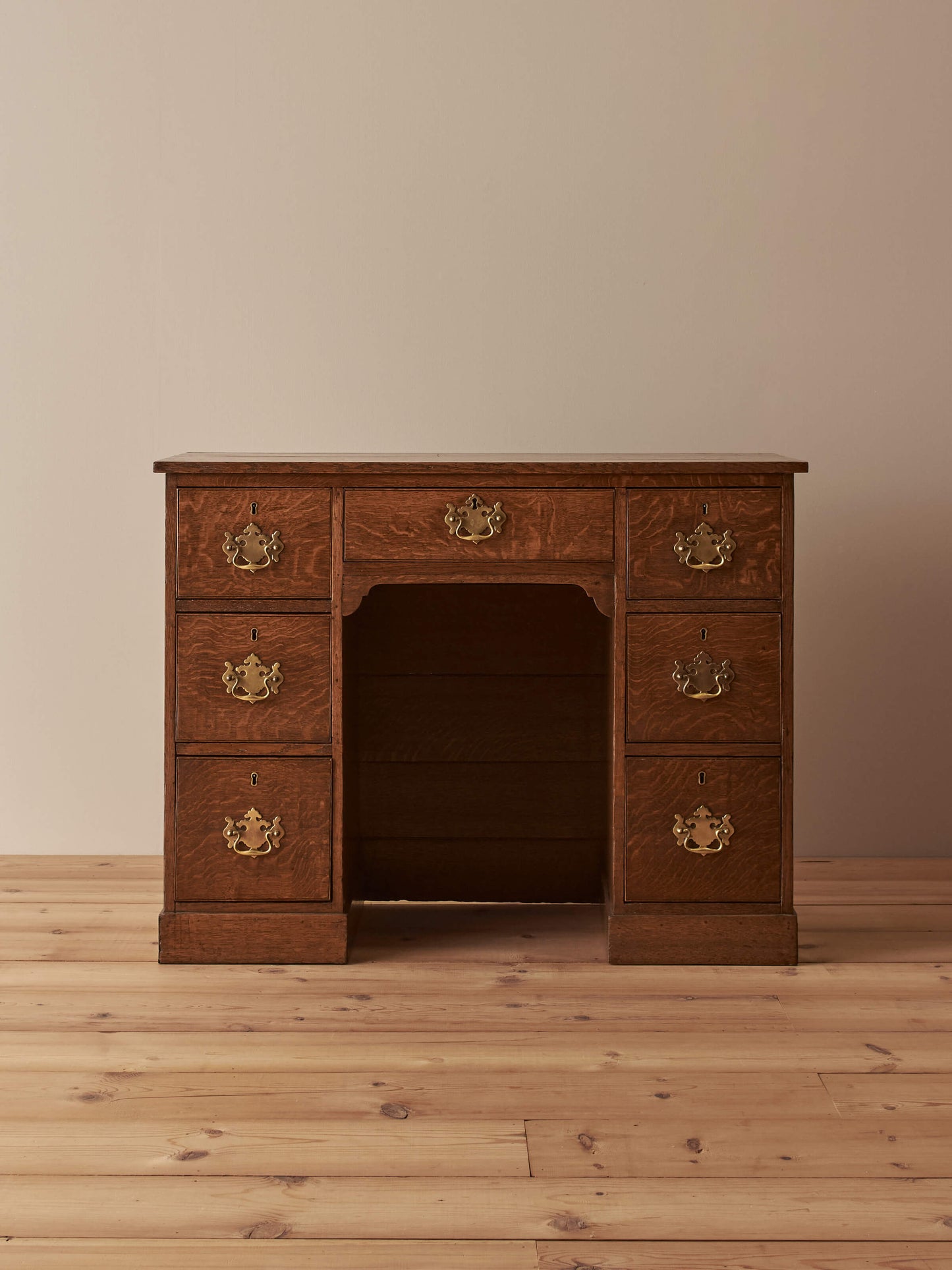 Georgian oak pedestal desk