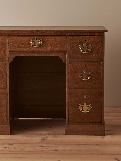 Georgian oak pedestal desk