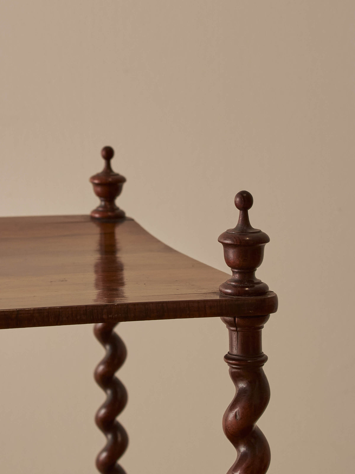 Regency rosewood whatnot on castors