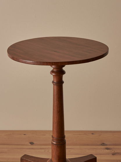 Victorian mahogany circular pedestal table