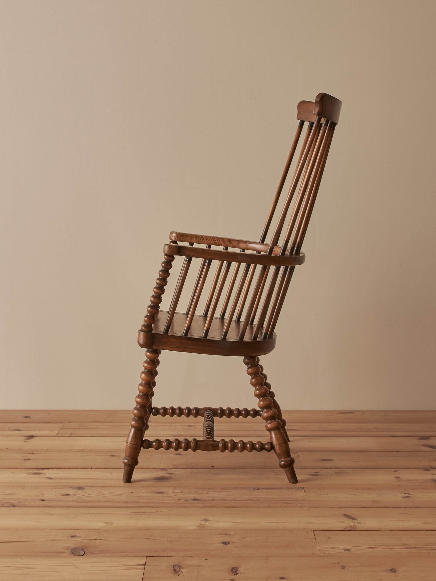 Victorian elm and beech bobbin Windsor chair