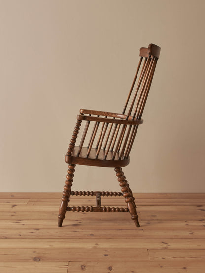 Victorian elm and beech bobbin Windsor chair