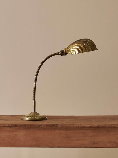 Vintage brass clam table lamp